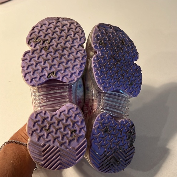 Girls size 13 Link sneakers - Picture 4 of 6